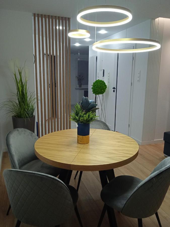 라돔 Apartament Olsztynska 아파트 외부 사진
